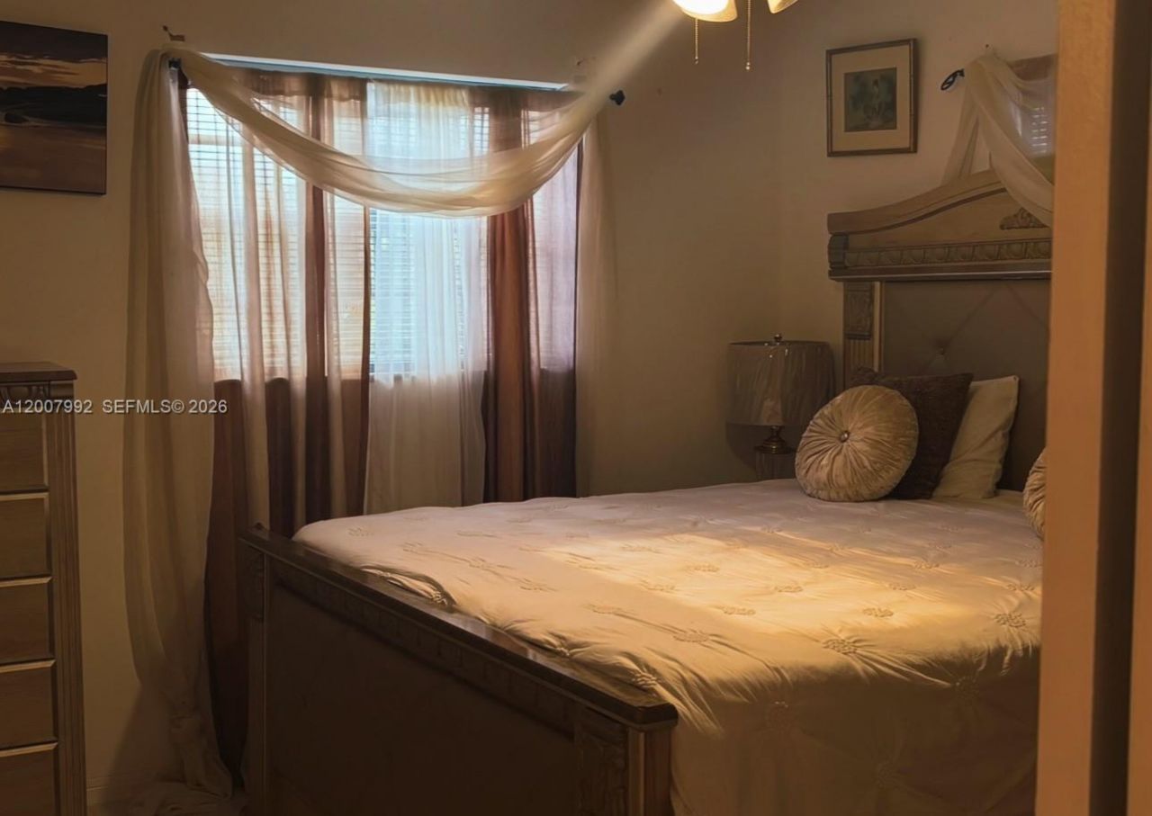 5306 Roosevelt St , Hollywood, FL 33021 Photo