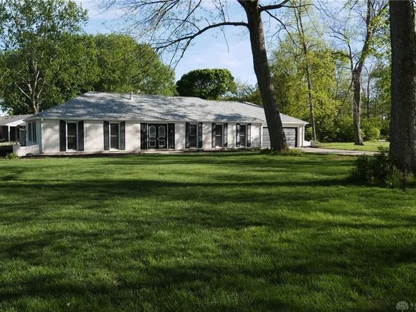 725 Hickory Hollow, Troy, OH 45373