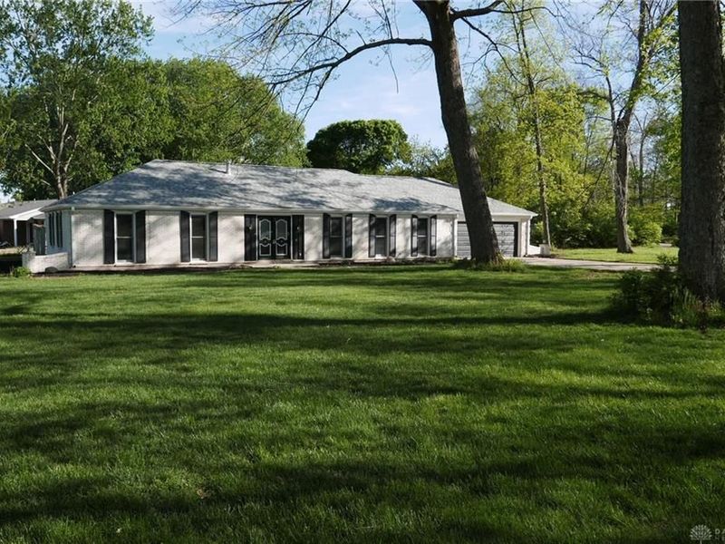 725 Hickory Hollow, Troy, OH 45373 Photo 1