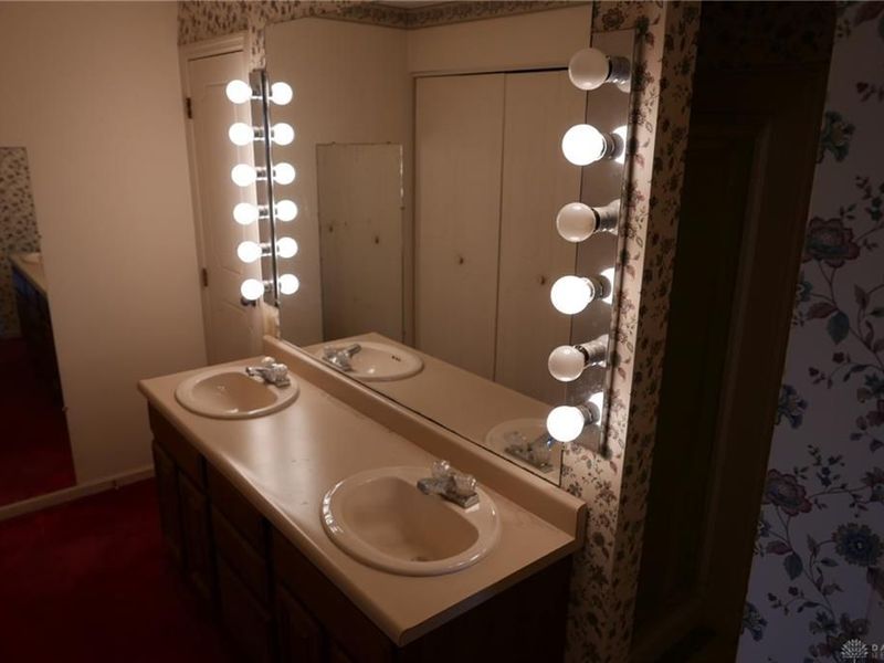 725 Hickory Hollow, Troy, OH 45373 Photo 16