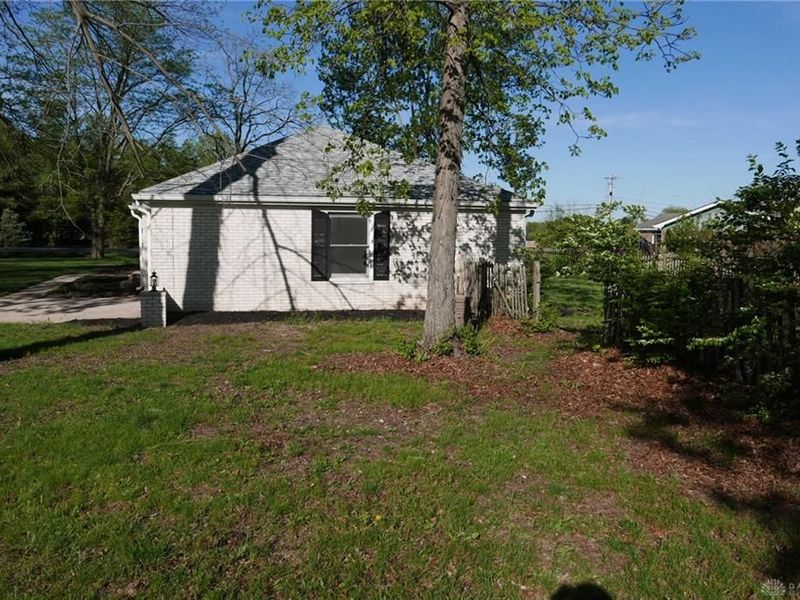 725 Hickory Hollow, Troy, OH 45373 Photo 5