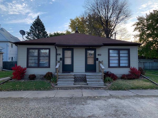 1607 1609 Randolph Street, Waterloo, IA 50702