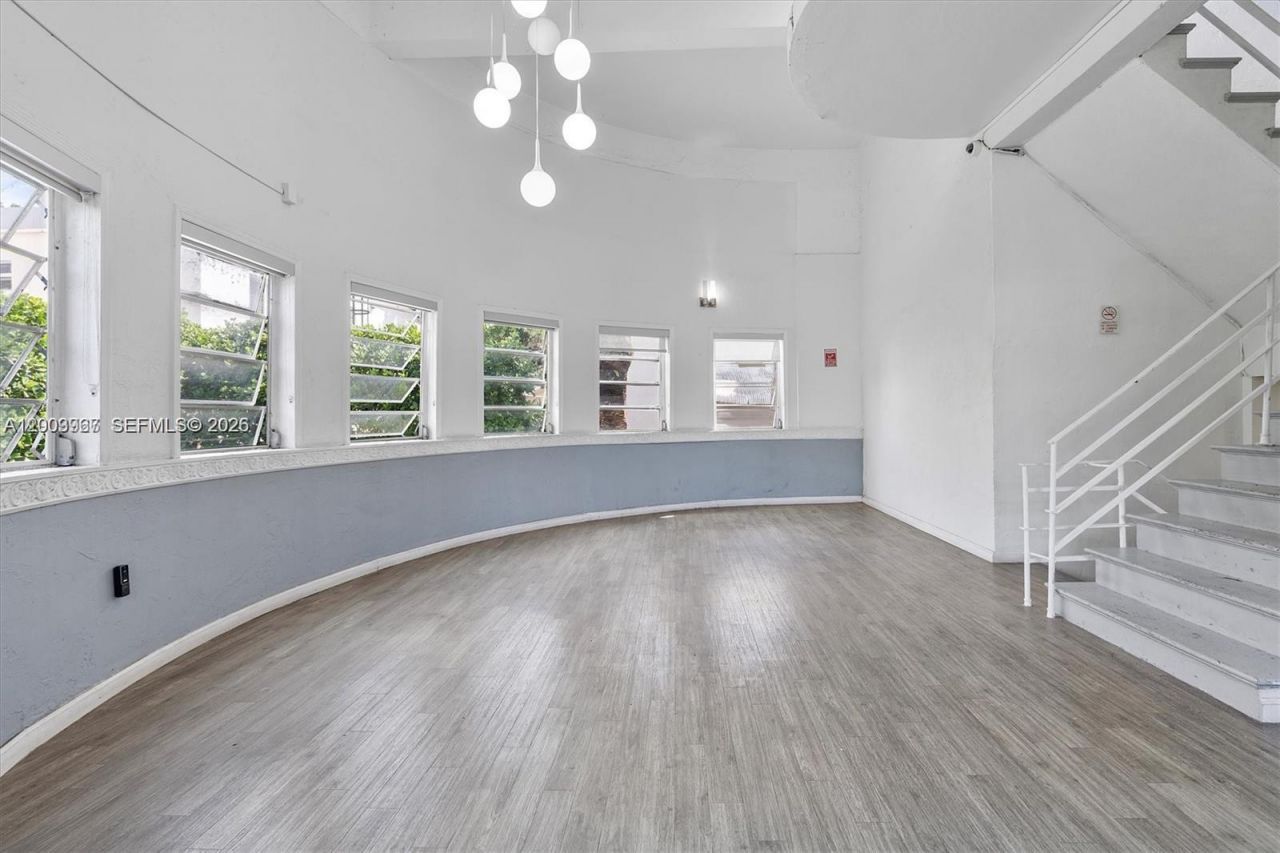 420 78th St, Miami Beach, FL 33141 Photo