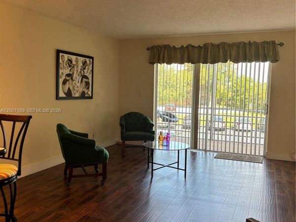 3000 E Sunrise Lakes Dr , Unit 202, Sunrise, FL 33322