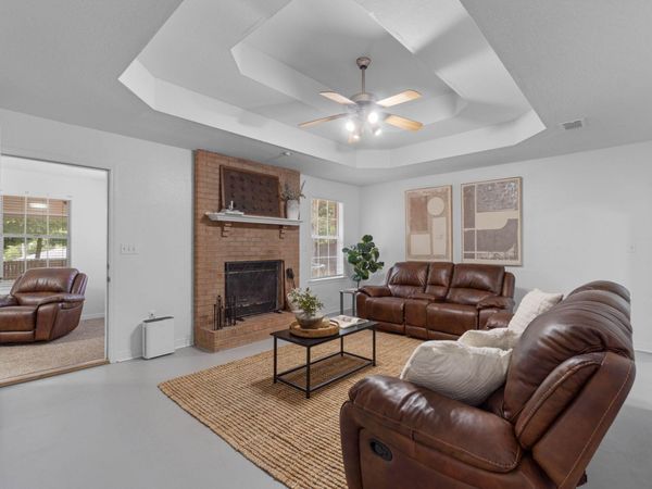 193 Villacrest Drive, Crestview, FL 32536