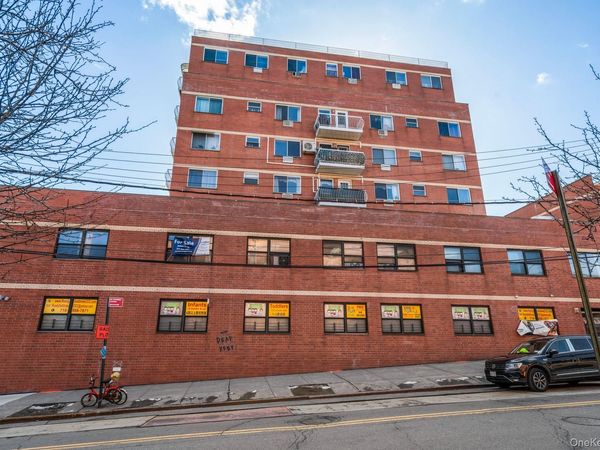 13616 31st Road , Unit 8B, Flushing, NY 11354