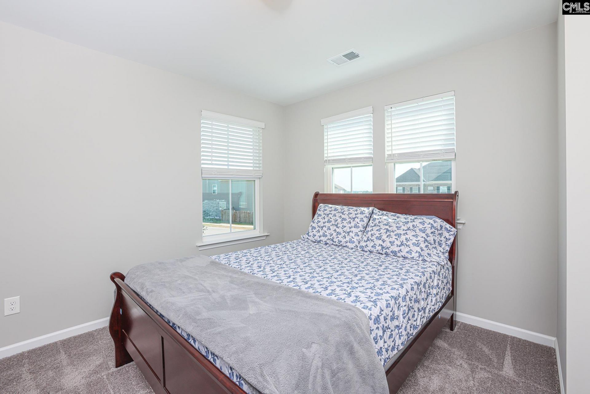 329 Underhill Drive  Photo 43