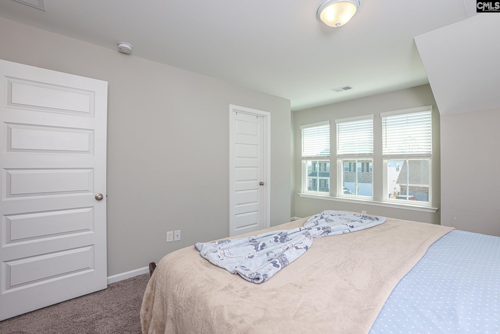 329 Underhill Drive  Photo 48