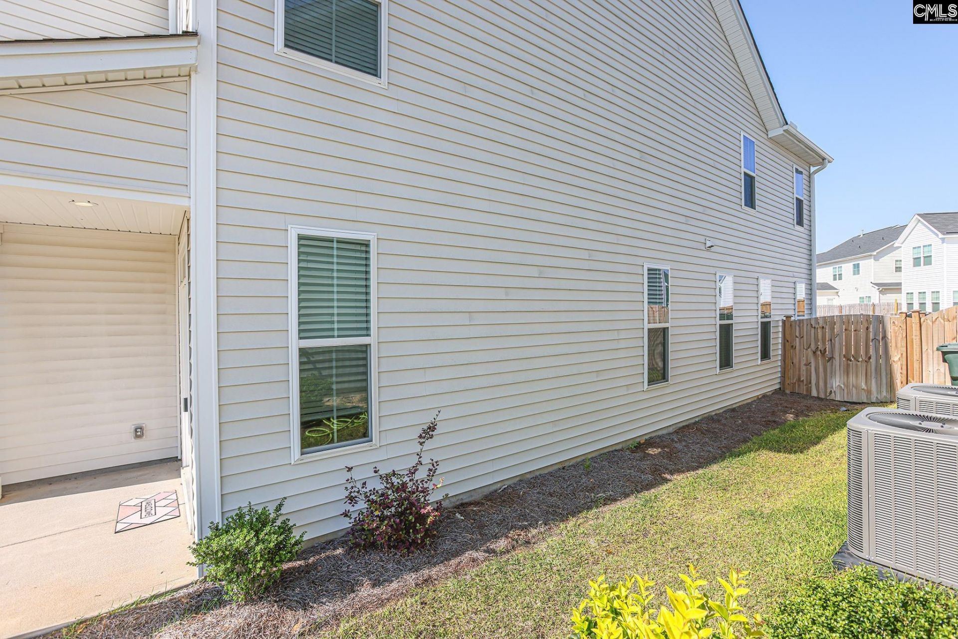 329 Underhill Drive  Photo 6