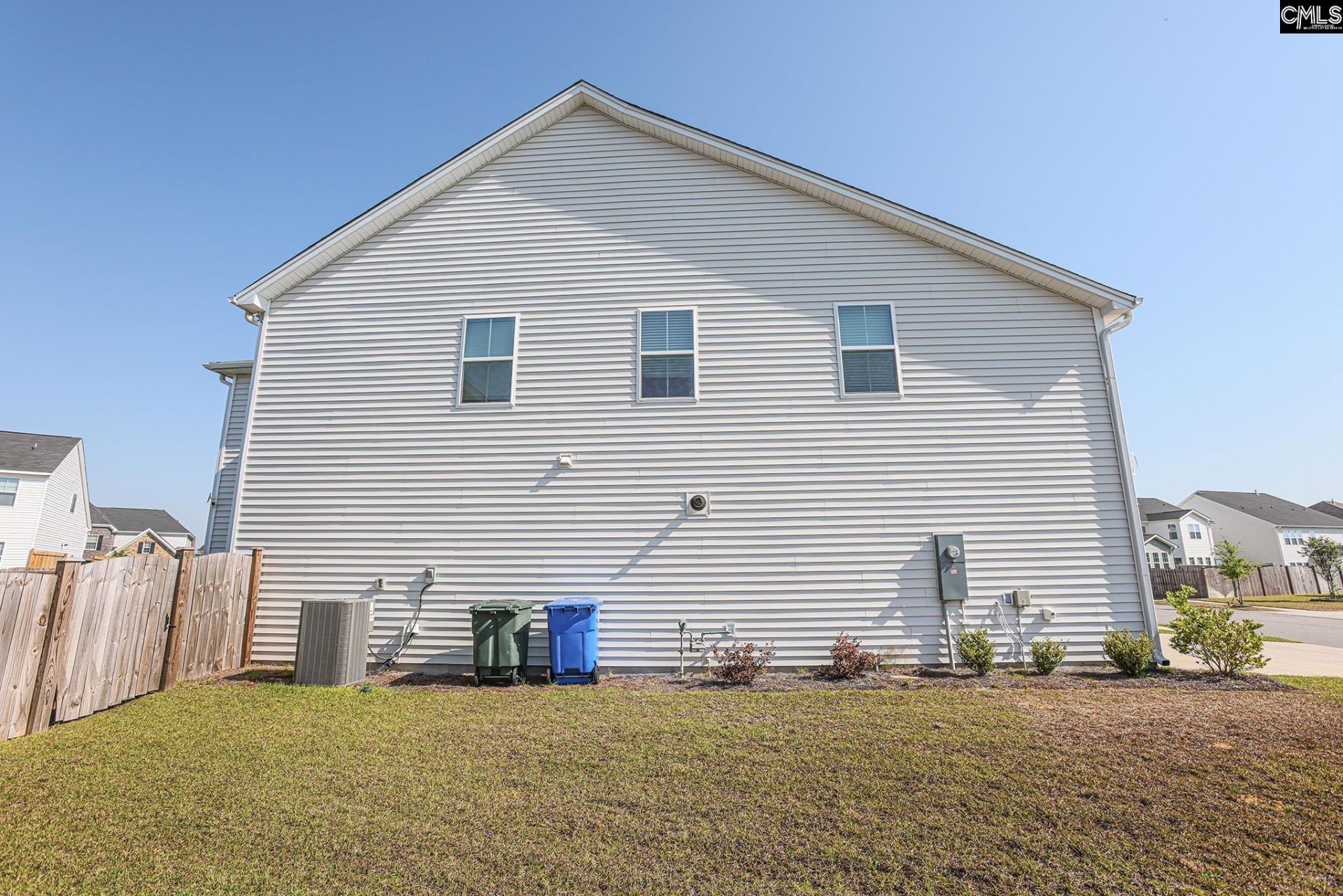 329 Underhill Drive  Photo 7