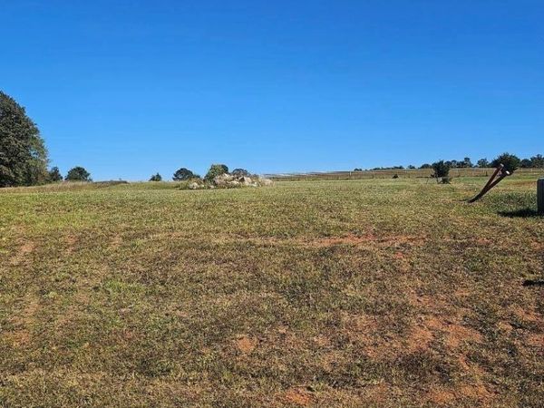 35 River Meadow Lane, Social Circle, GA 30025