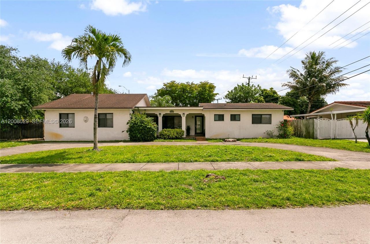 11335 NW 59th Ct, Hialeah, FL 33012 Photo