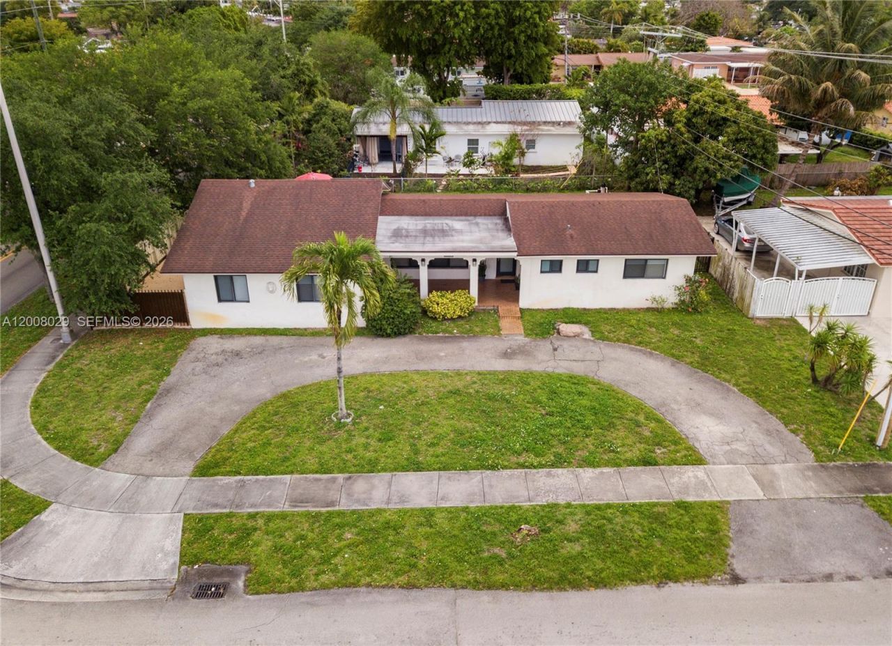 11335 NW 59th Ct, Hialeah, FL 33012 Photo