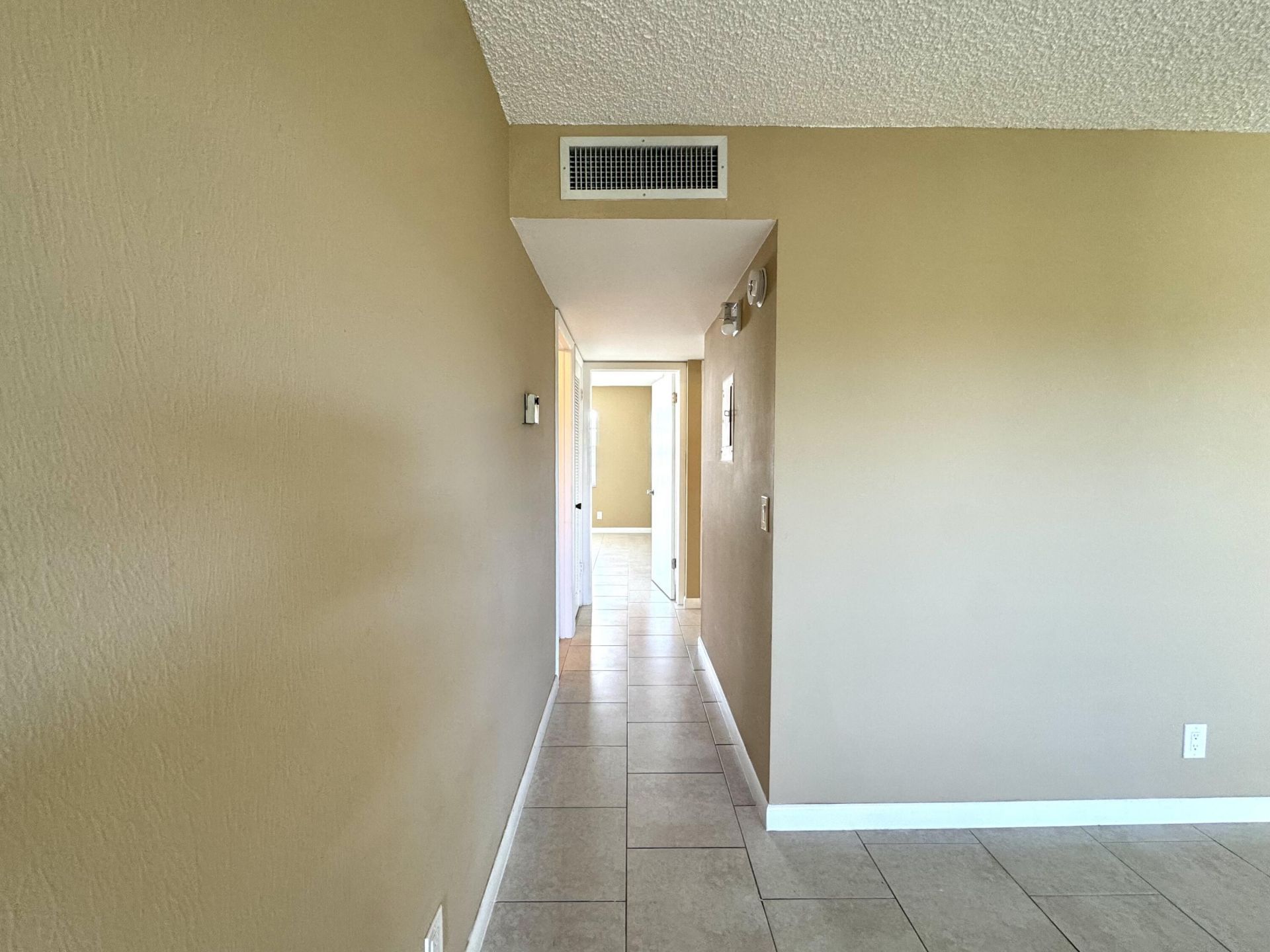 900 S Normandy Lane, Delray Beach, FL 33484 Photo