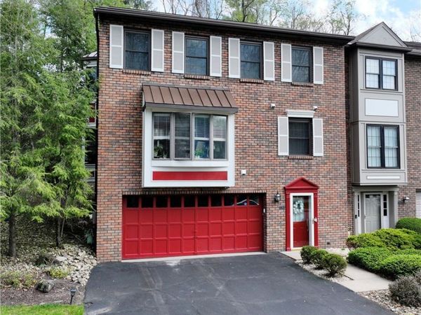 136 Glenwood Dr, Monroeville, PA 15146