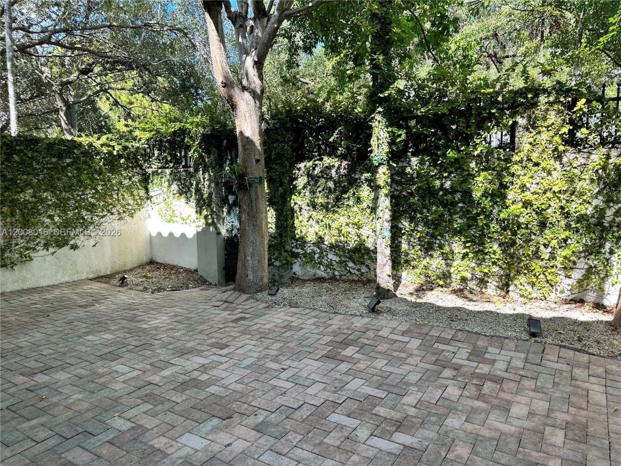 3054 Mcdonald St , Unit 8, Miami, FL 33133 Photo