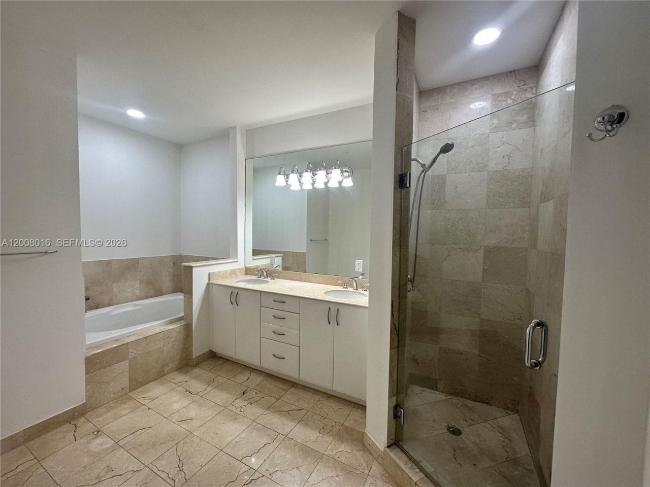 3054 Mcdonald St , Unit 8, Miami, FL 33133 Photo