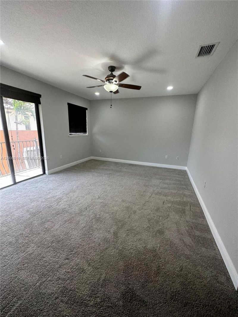 3054 Mcdonald St , Unit 8, Miami, FL 33133 Photo