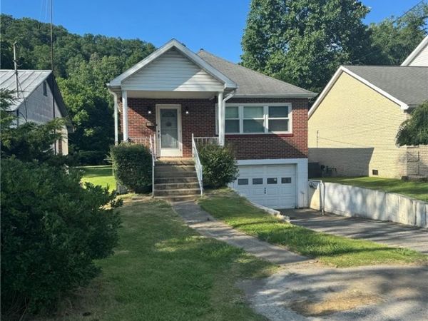 309 Riverside Drive, Madison, WV 25130