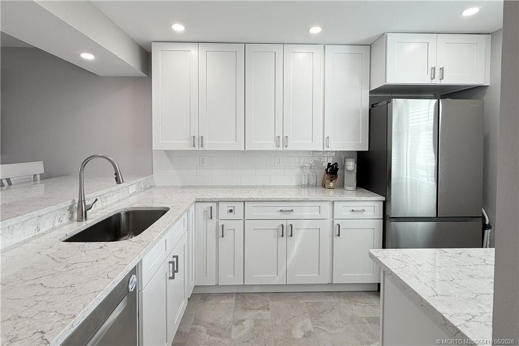 1950 SW Palm City Road, Unit 14-305, Stuart, FL 34994 Photo