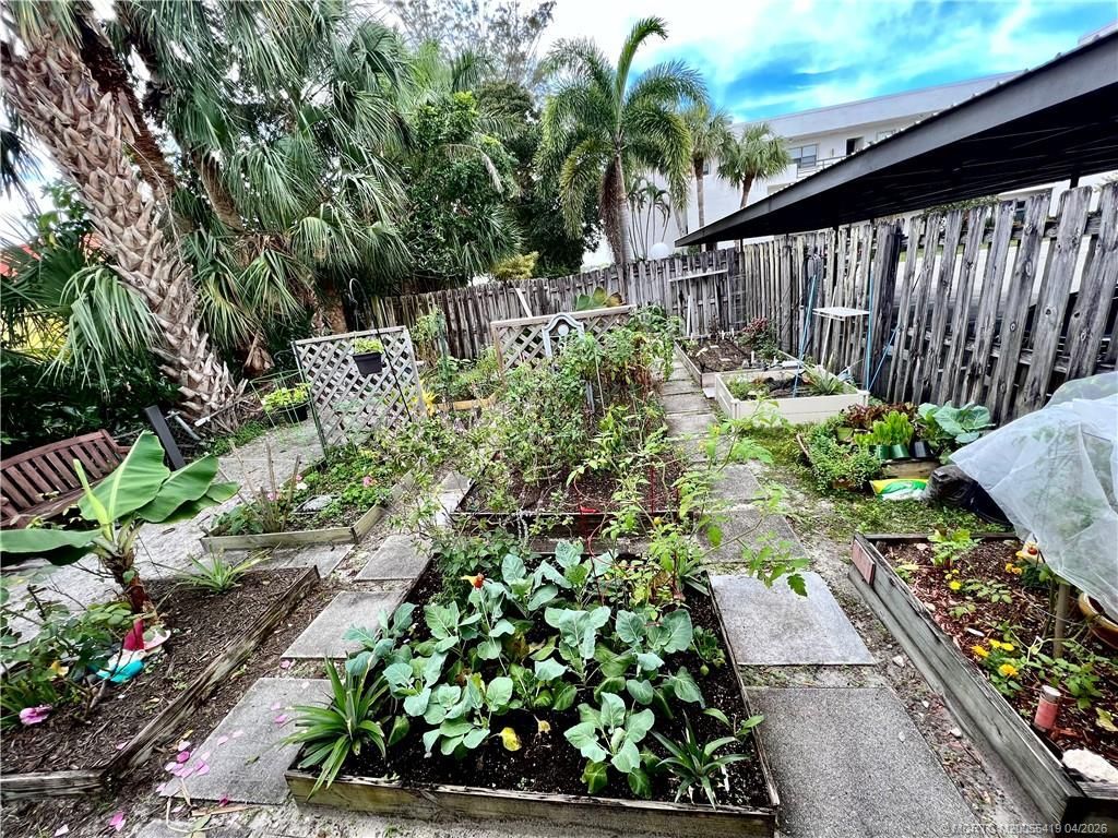 1950 SW Palm City Road, Unit 14-305, Stuart, FL 34994 Photo