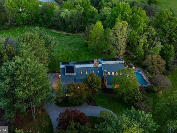 3 BROOK FARM COURT, COCKEYSVILLE, MD 21030