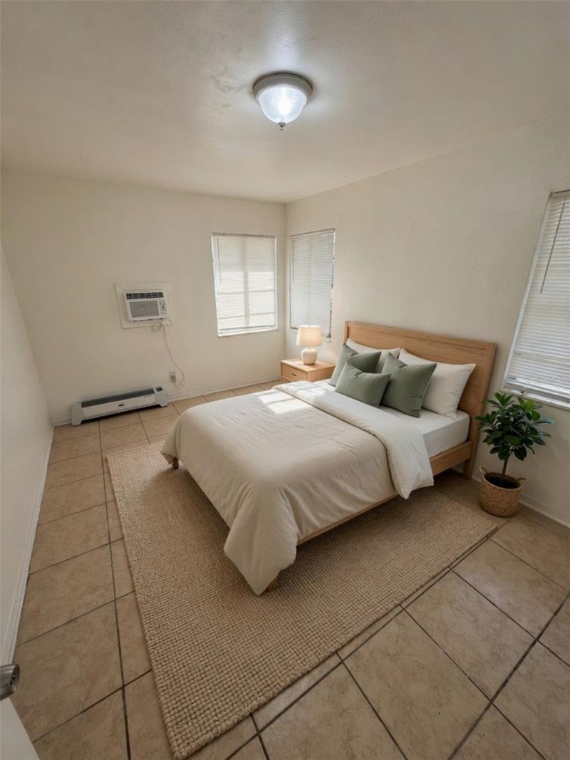 935 17th Avenue S, Saint Petersburg, FL 33705 Photo
