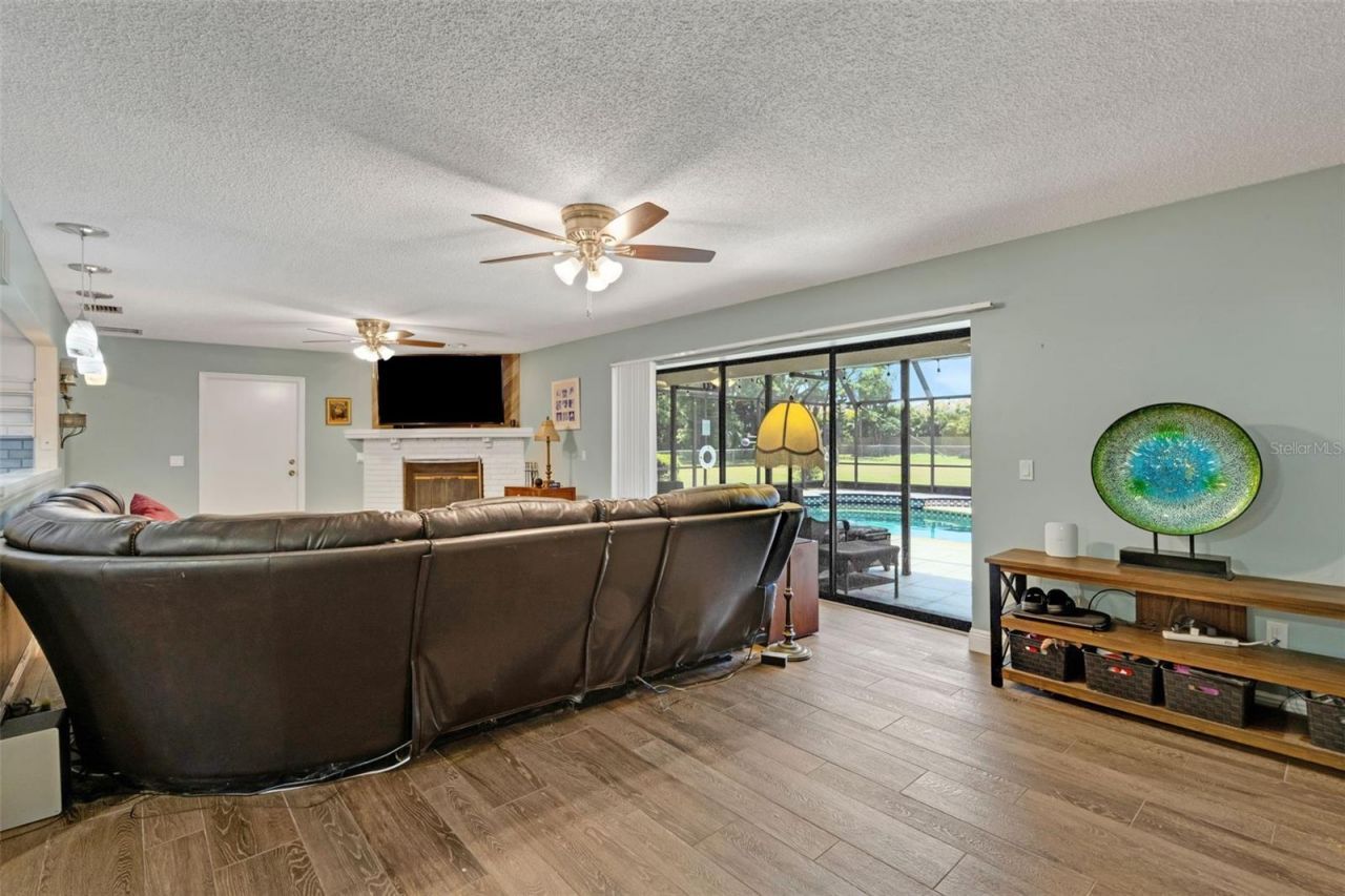 3656 Oak Grove Drive, Sarasota, FL 34243 Photo