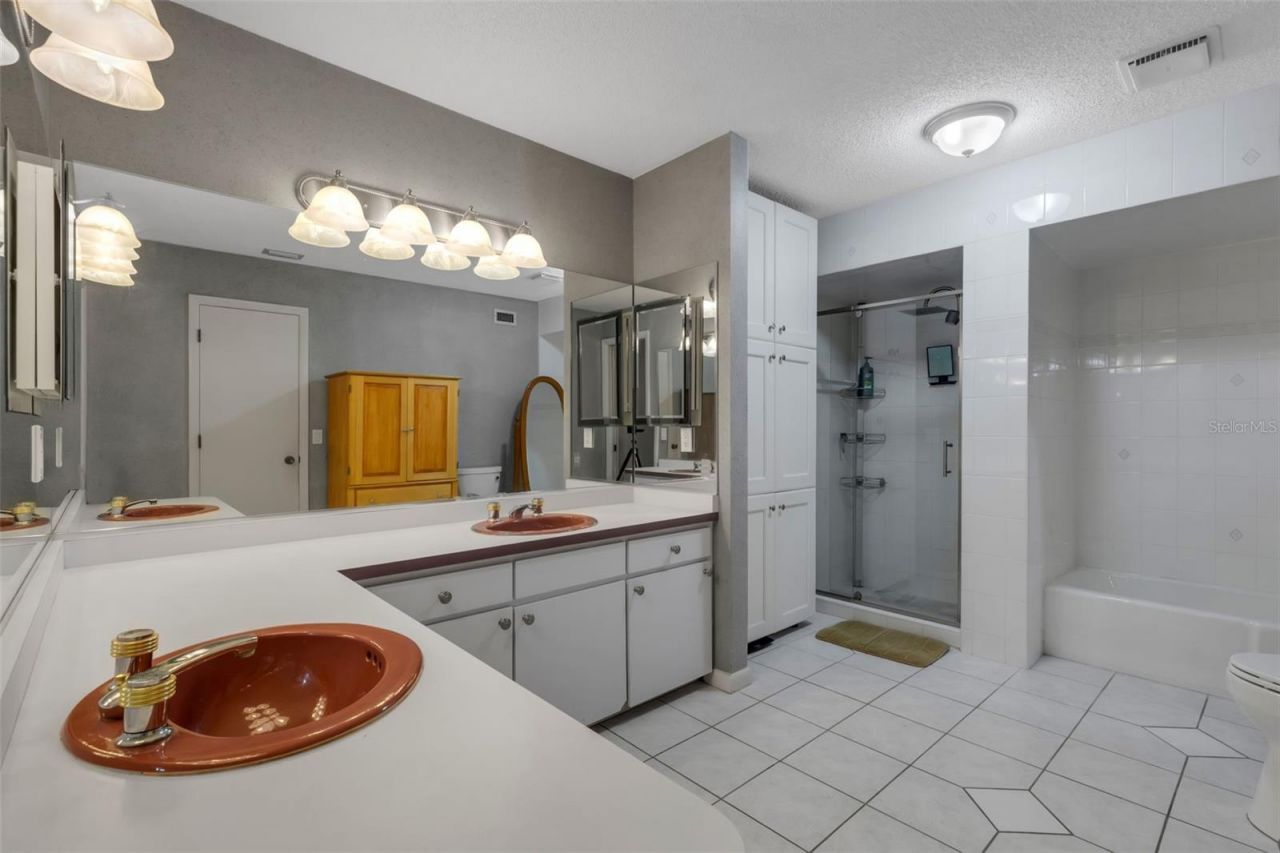 3656 Oak Grove Drive, Sarasota, FL 34243 Photo