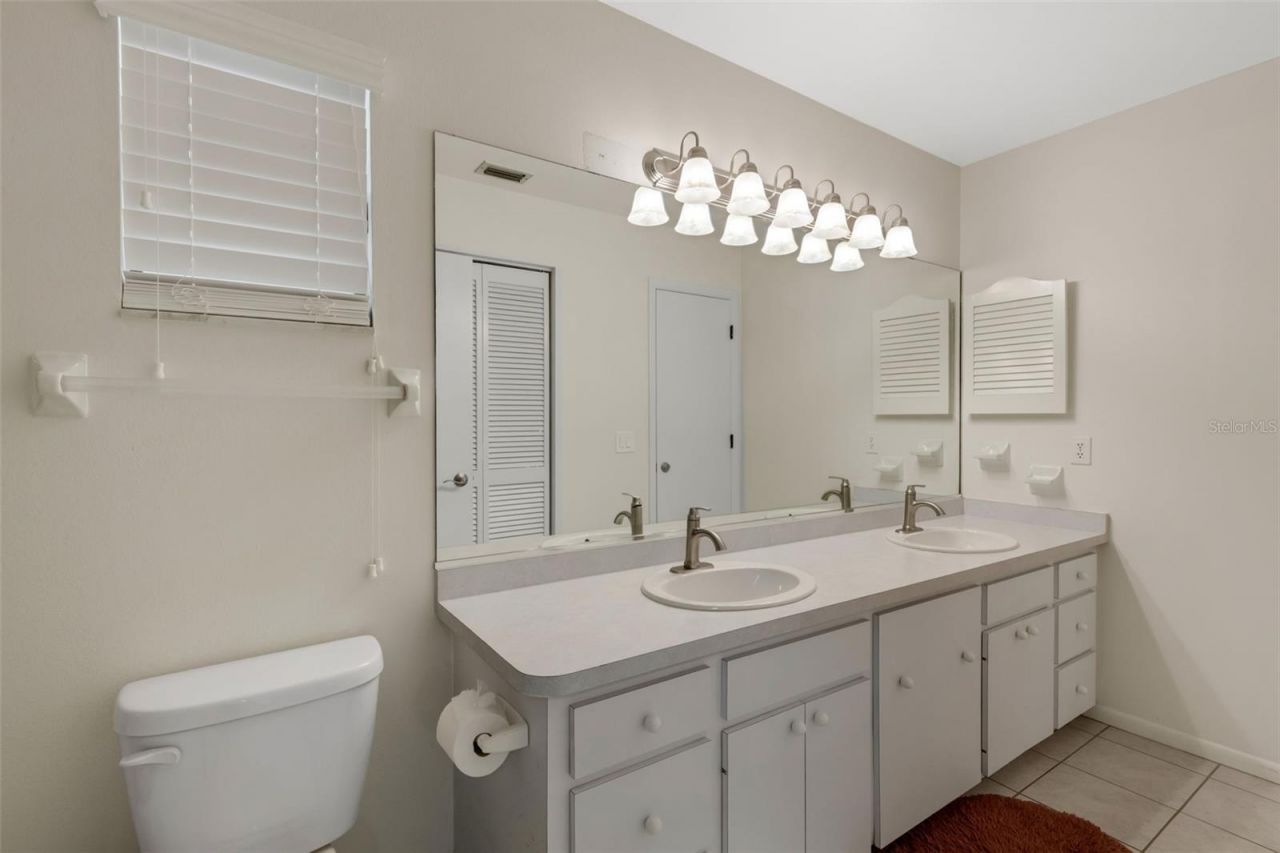3656 Oak Grove Drive, Sarasota, FL 34243 Photo