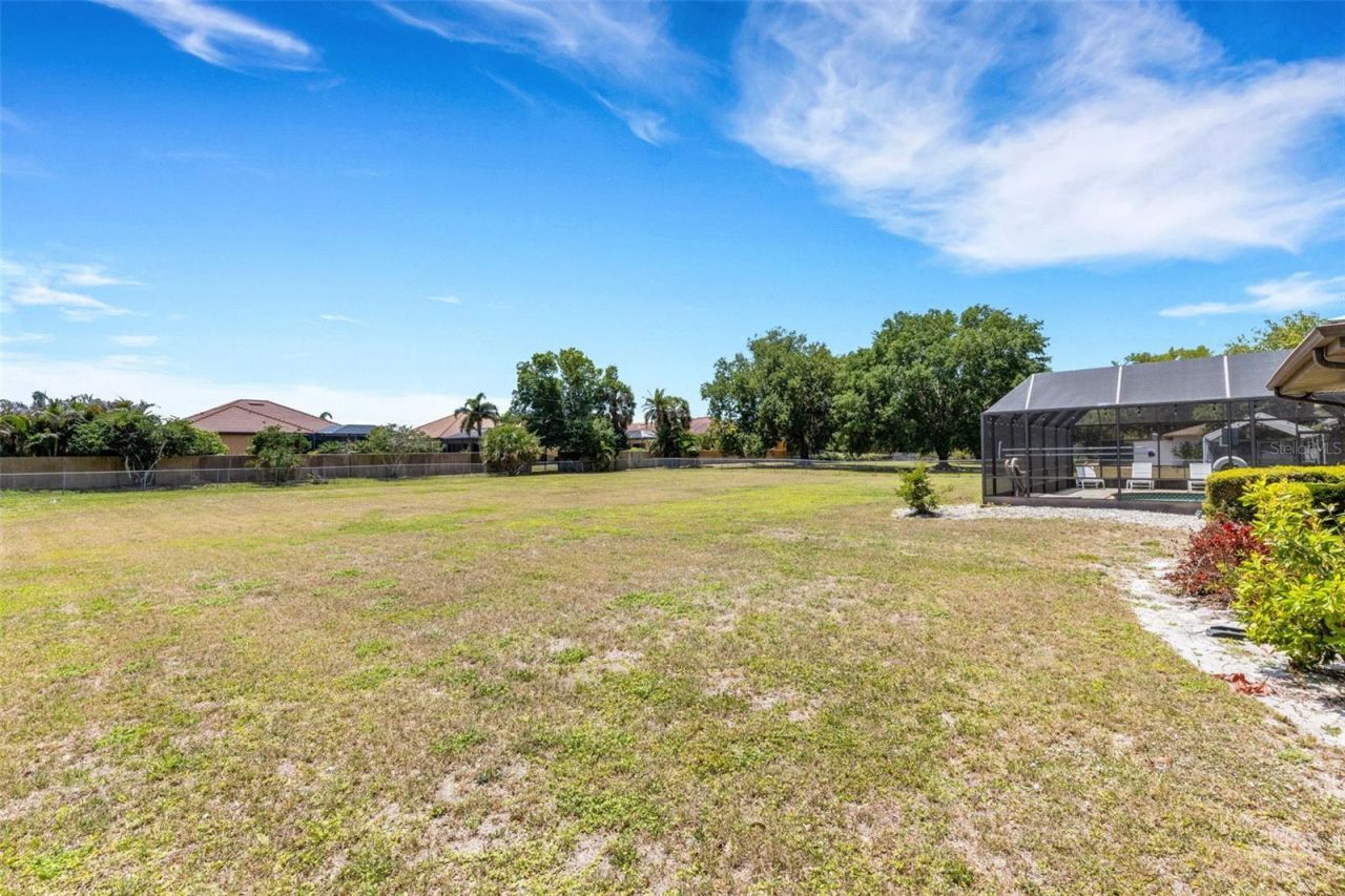 3656 Oak Grove Drive, Sarasota, FL 34243 Photo