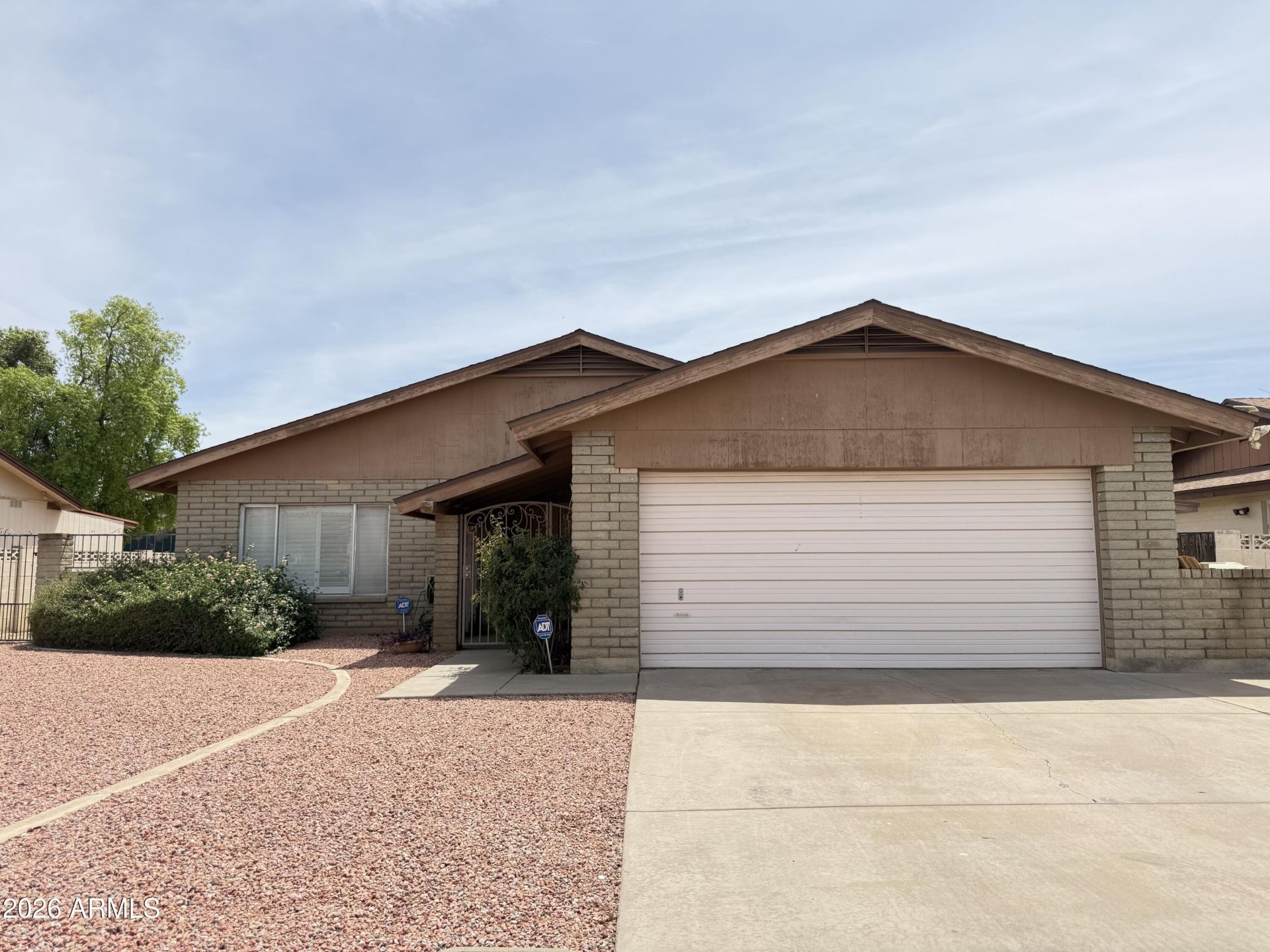 4525 W Gardenia Avenue, Glendale, AZ 85301 Main Photo