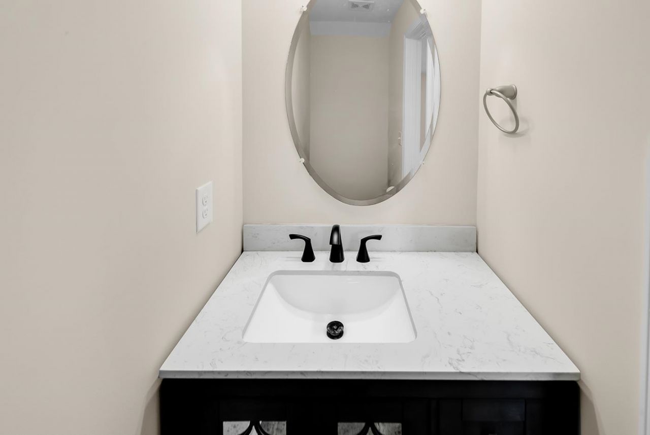 2241 Deerfield Ave. Photo 10