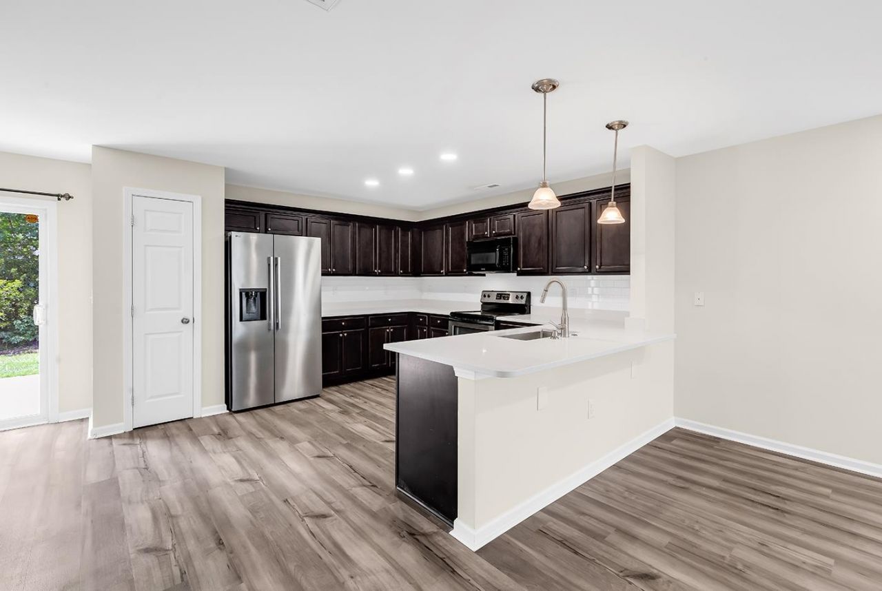 2241 Deerfield Ave. Photo 13