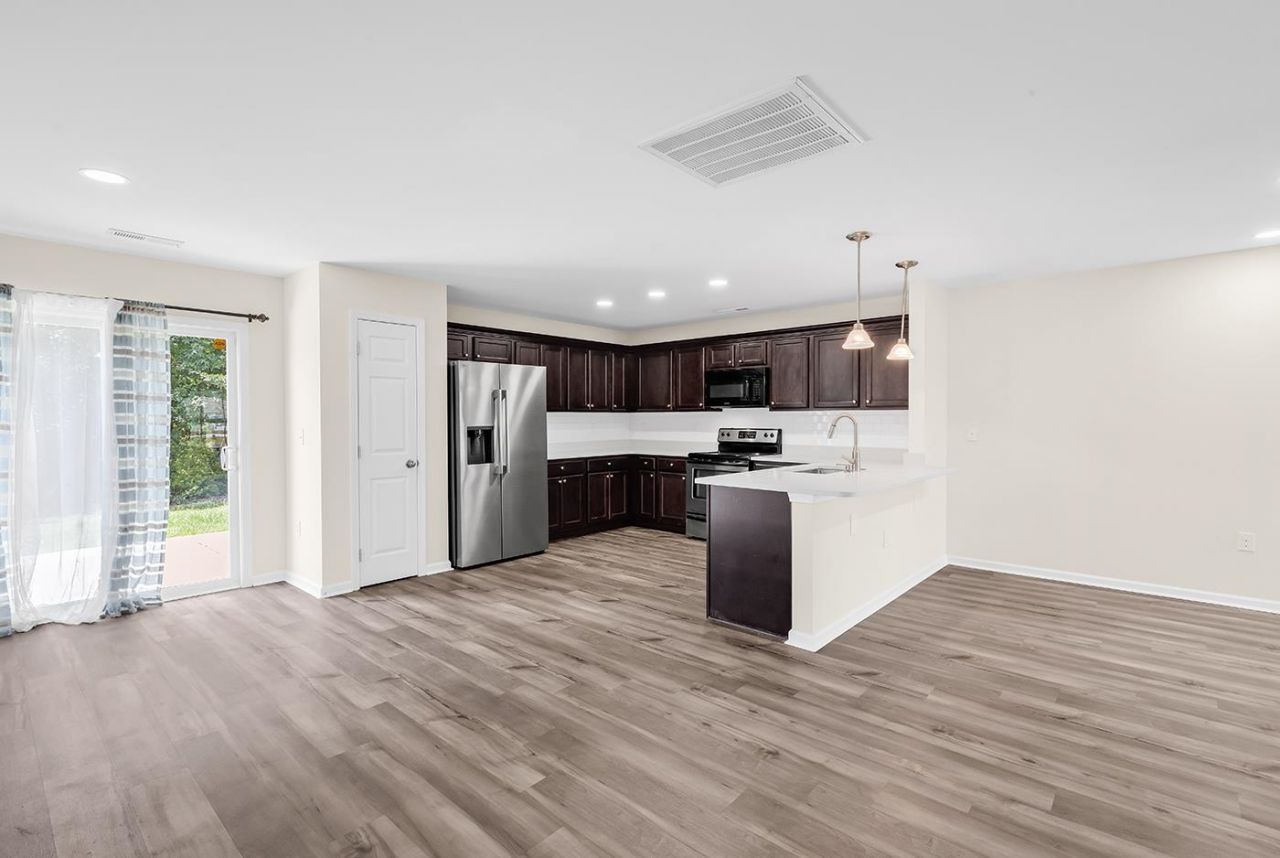 2241 Deerfield Ave. Photo 14