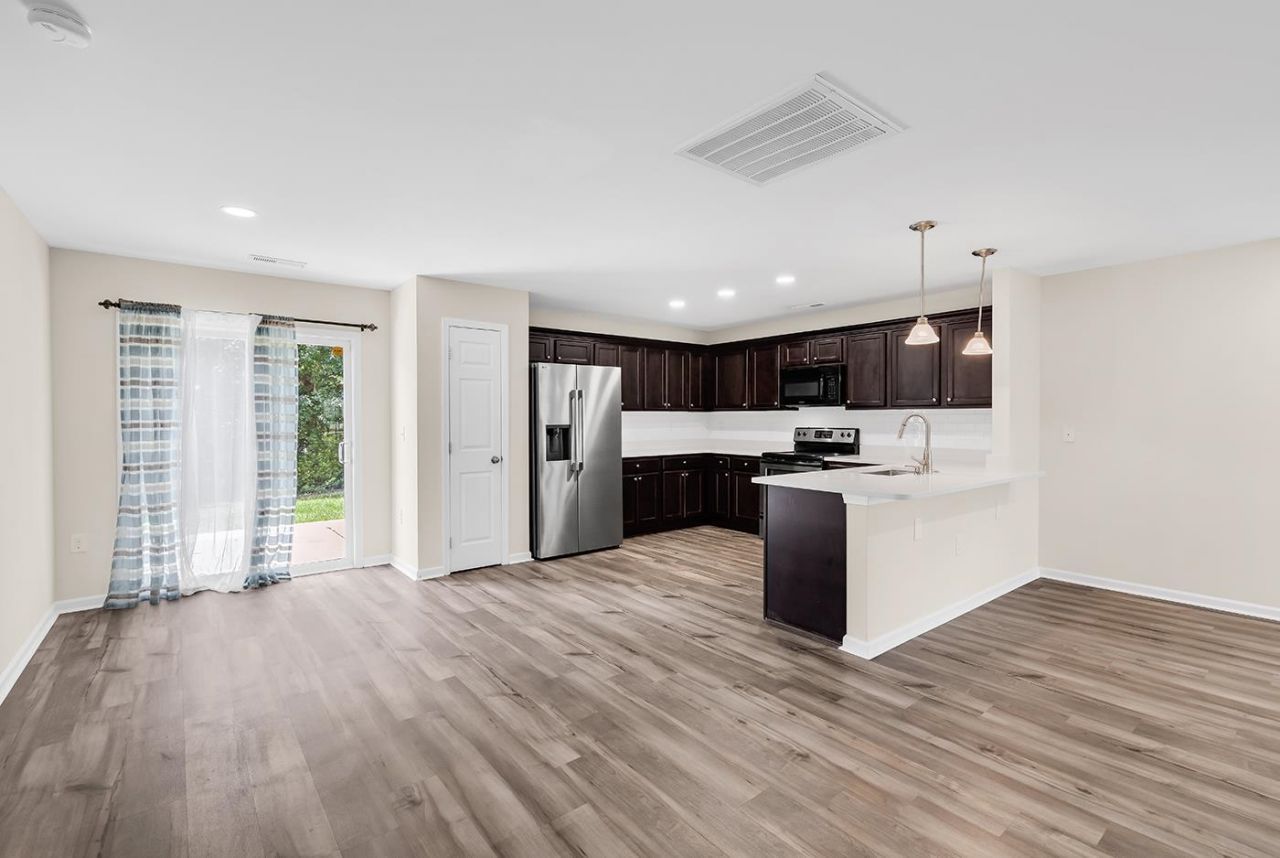 2241 Deerfield Ave. Photo 16