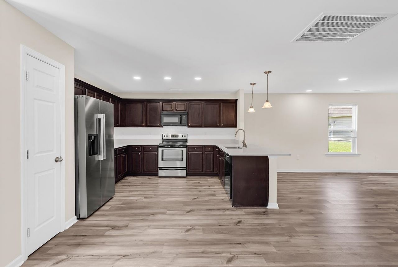 2241 Deerfield Ave. Photo 17