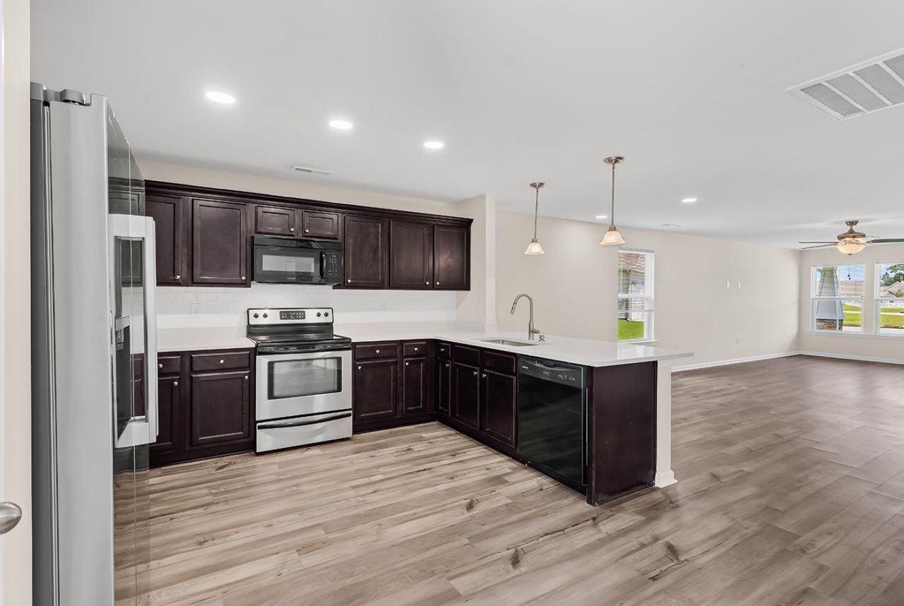 2241 Deerfield Ave. Photo 19