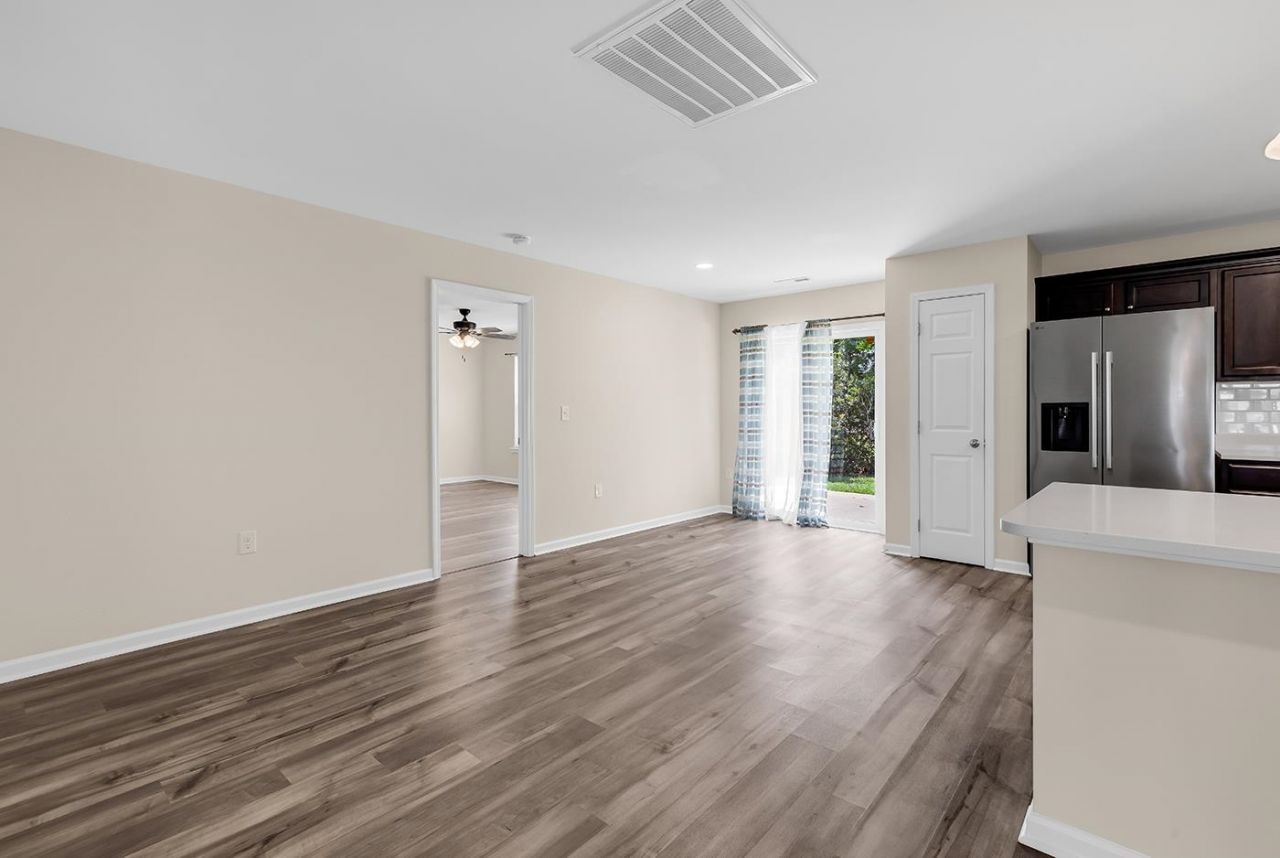 2241 Deerfield Ave. Photo 26
