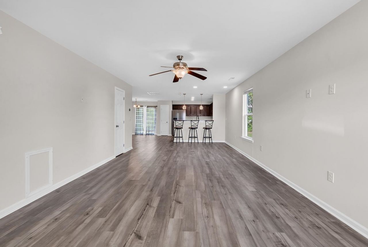 2241 Deerfield Ave. Photo 6