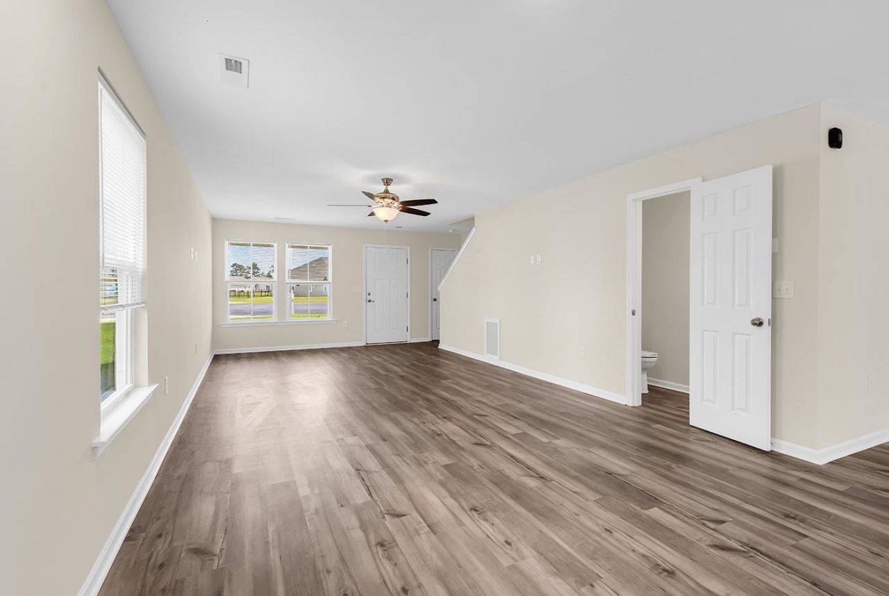 2241 Deerfield Ave. Photo 7
