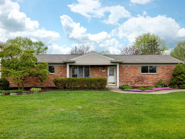 8915 Oakview Street, Plymouth, MI 48170