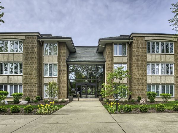 2 Oak Brook Club Drive , Unit C103, Oak Brook, IL 60523