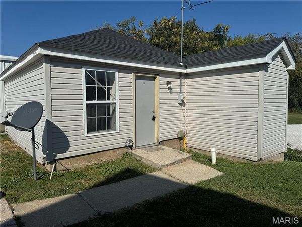 215 E Cherry Street, Troy, MO 63379