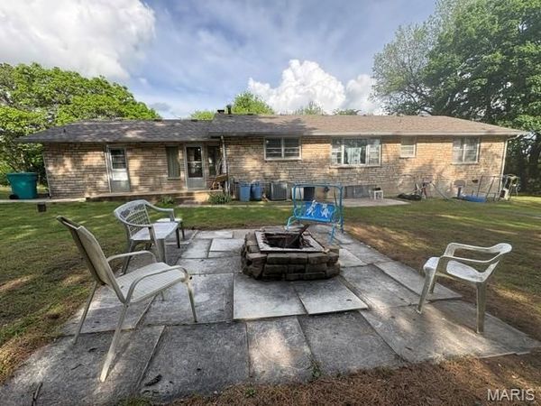 13550 County Road 8100, Rolla, MO 65401