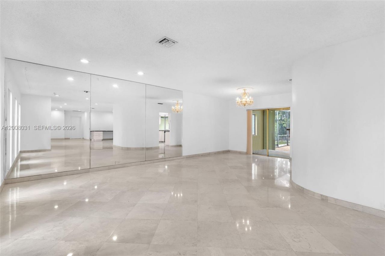 3441 N Hills Dr, Unit 00, Hollywood, FL 33021 Photo