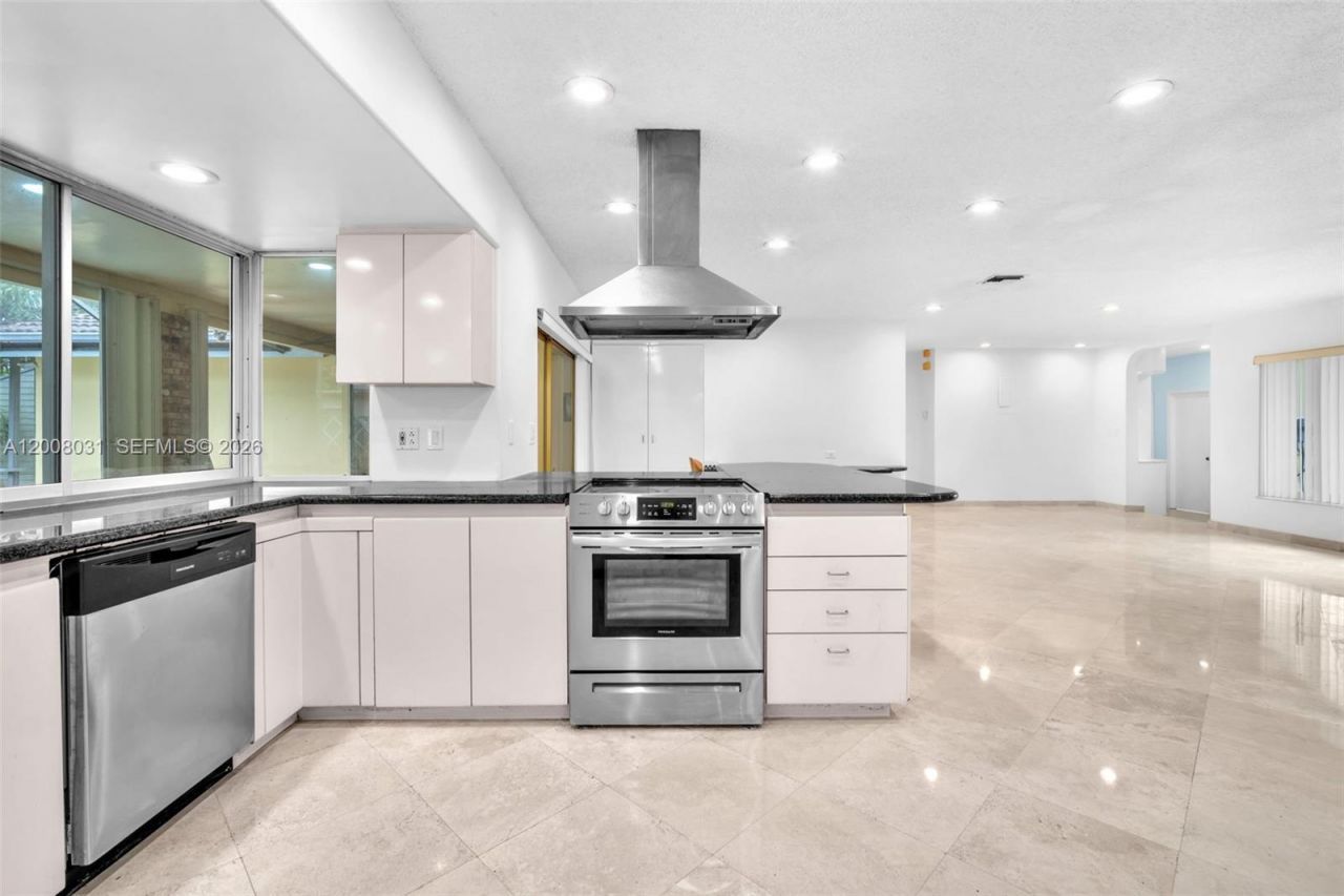 3441 N Hills Dr, Unit 00, Hollywood, FL 33021 Photo