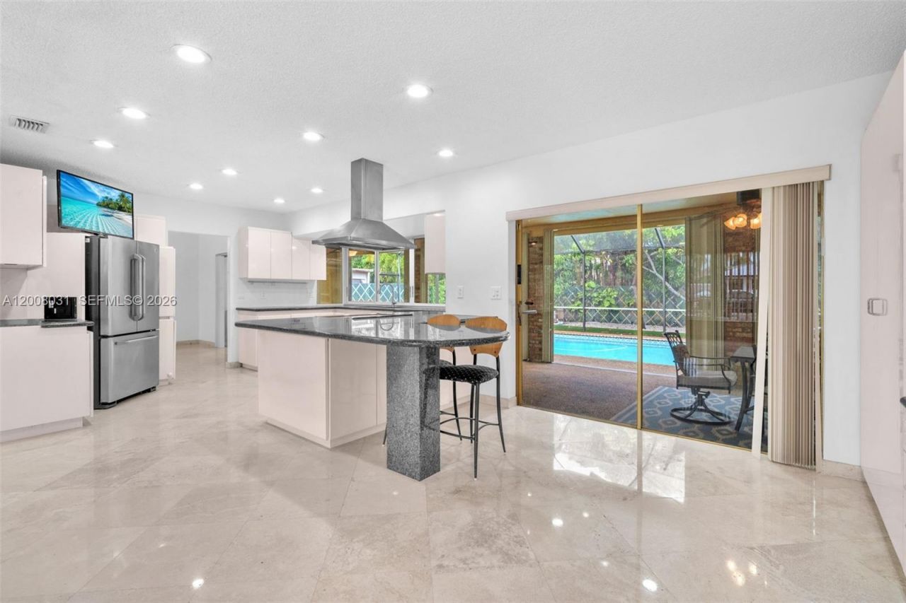 3441 N Hills Dr, Unit 00, Hollywood, FL 33021 Photo