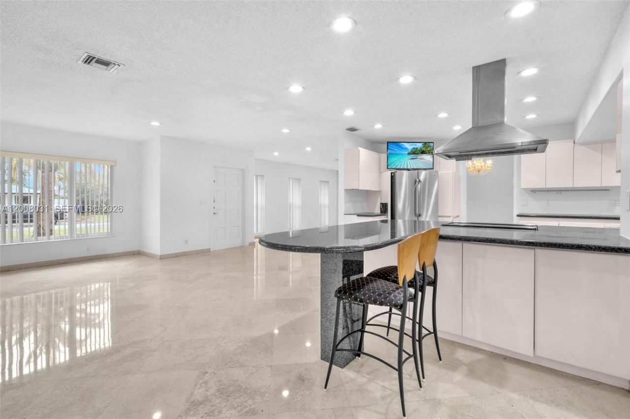 3441 N Hills Dr, Unit 00, Hollywood, FL 33021 Photo