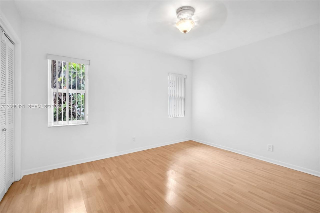 3441 N Hills Dr, Unit 00, Hollywood, FL 33021 Photo